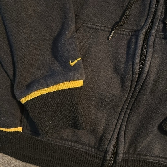 Nike Iowa zipup kids size large - Picture 3 of 6